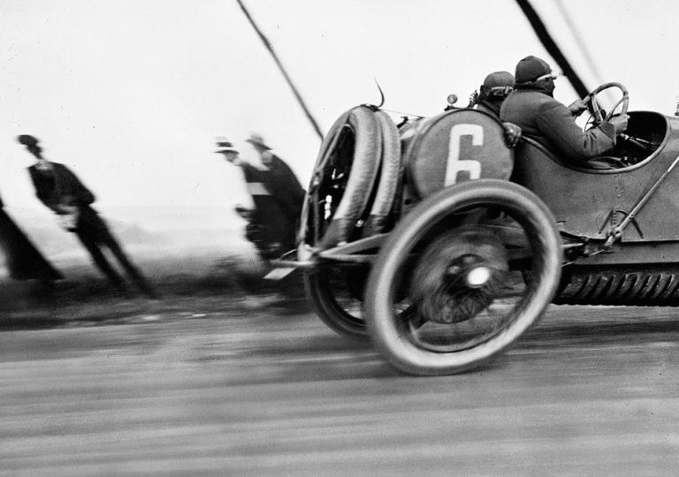 Parvis-Espace Culturel E. Leclerc de Pau : Jacques Henri Lartigue : L’œil absolu